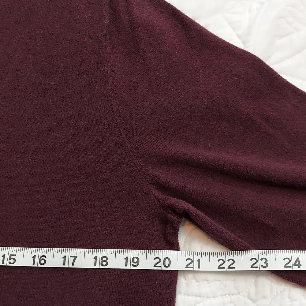 Sonoma Men's V-Neck Soft Sweater in Deep Burgundy, Size Large, Like New▪︎